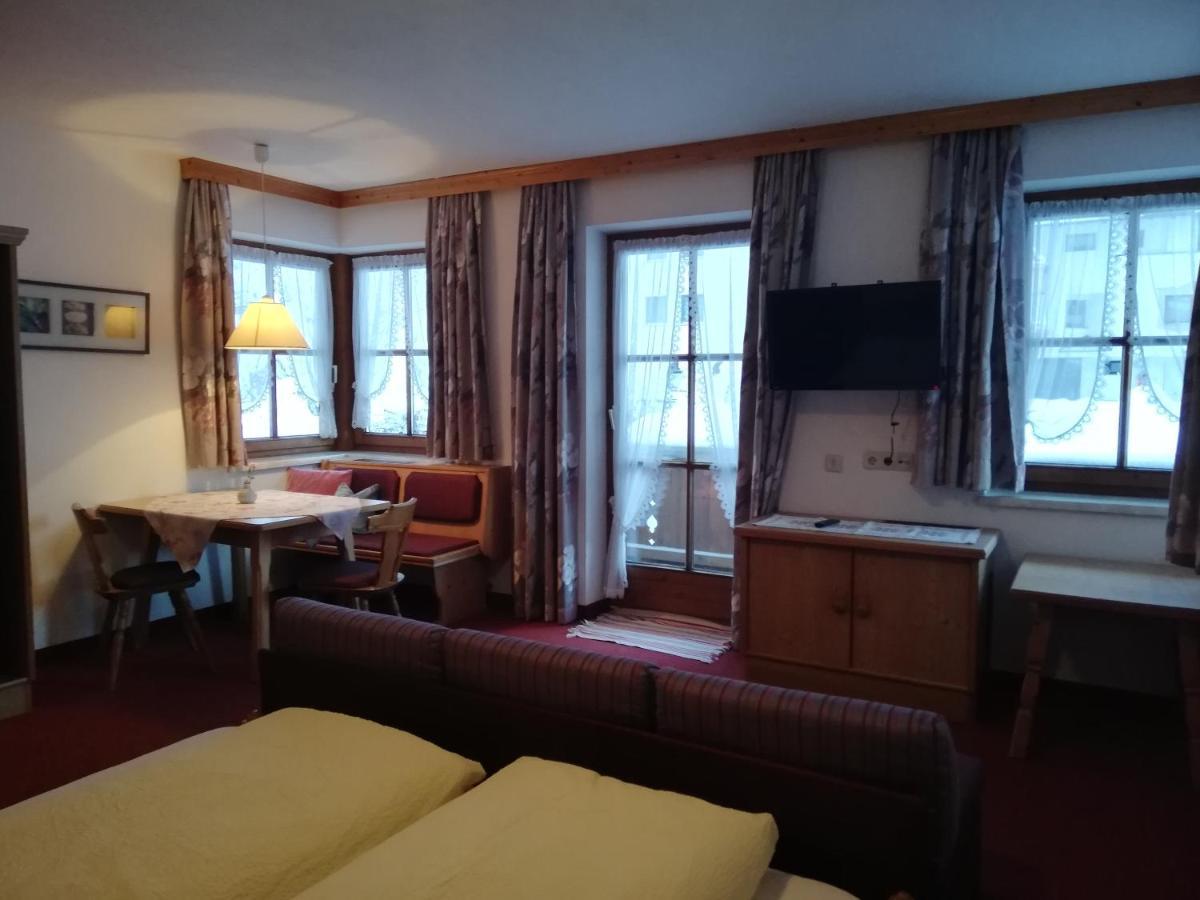 Haus Alpengruss Hotell Sankt Leonhard im Pitztal Eksteriør bilde